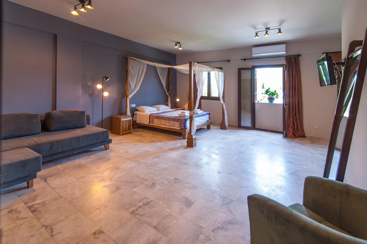 Minoos Hotel Chania  Exterior photo